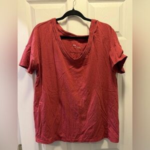 Aerie Distressed V-Neck Tee - Brick Red